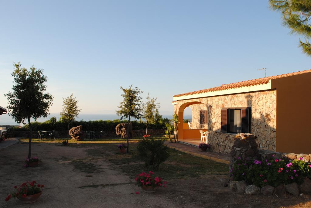 Agriturismo Monte Istulargiu Valledoria  Exterior photo